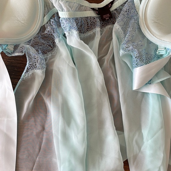 Victorias Secret lingerie top NWOT - Picture 11 of 11